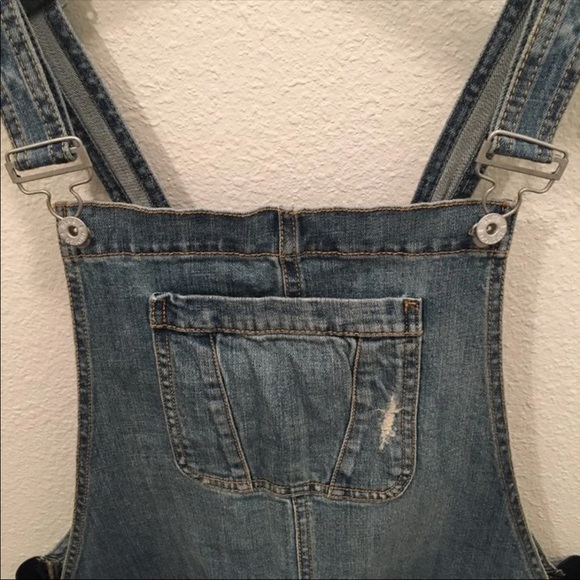 Maternity Overall Shorts - Picture 6 of 8